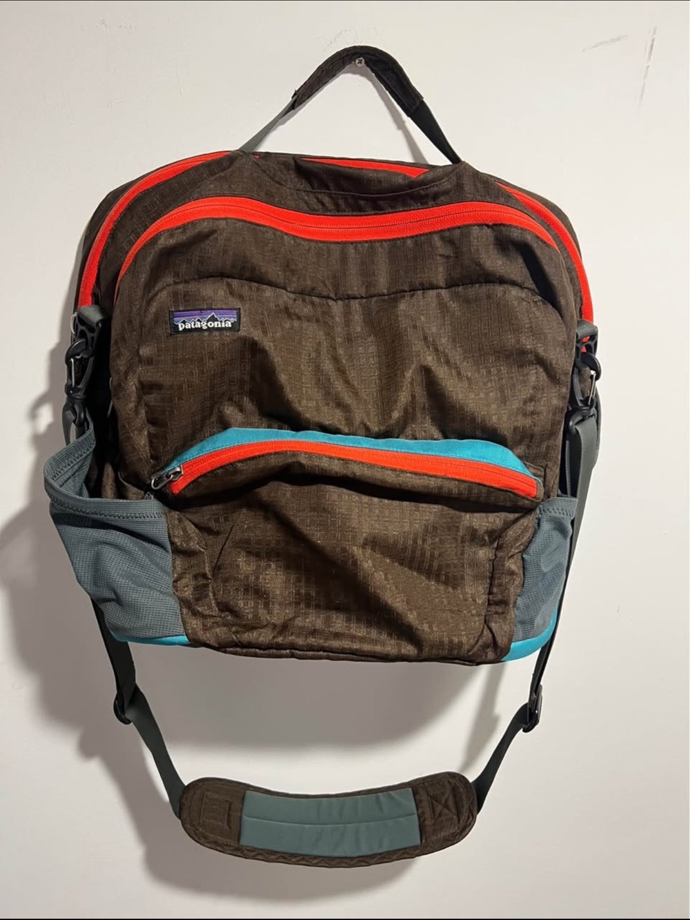 Vintage Y2K Patagonia Brown Messenger Shoulder Bag
